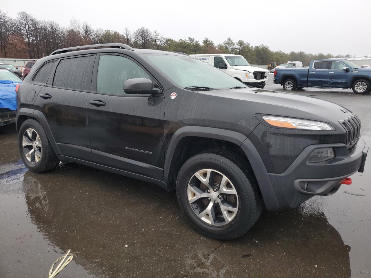 2017 Jeep Cherokee - Image 4