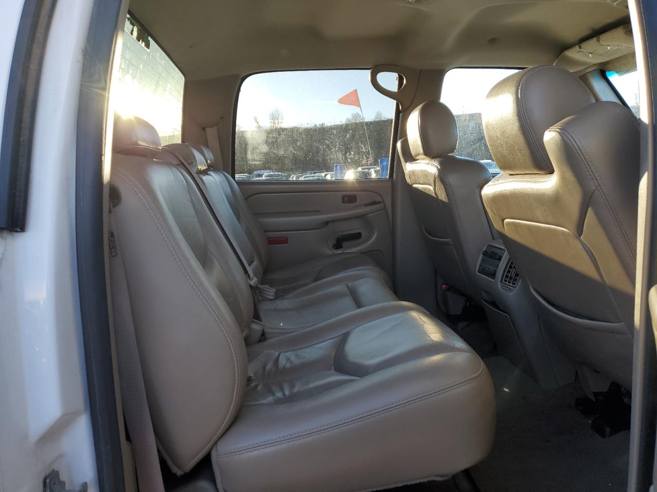 2005 Chevrolet Silverado - Image 10