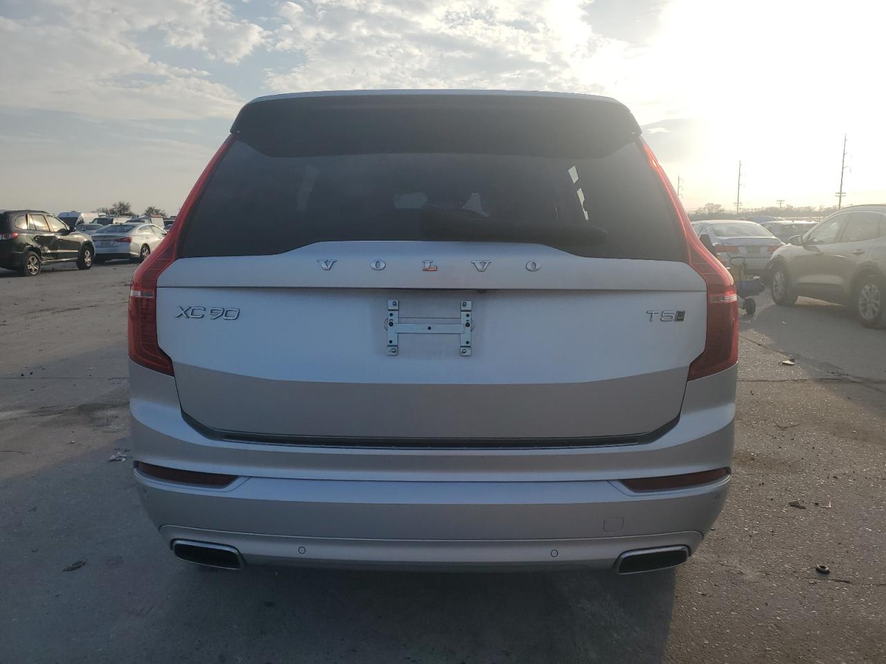 2020 Volvo XC90 - Image 6