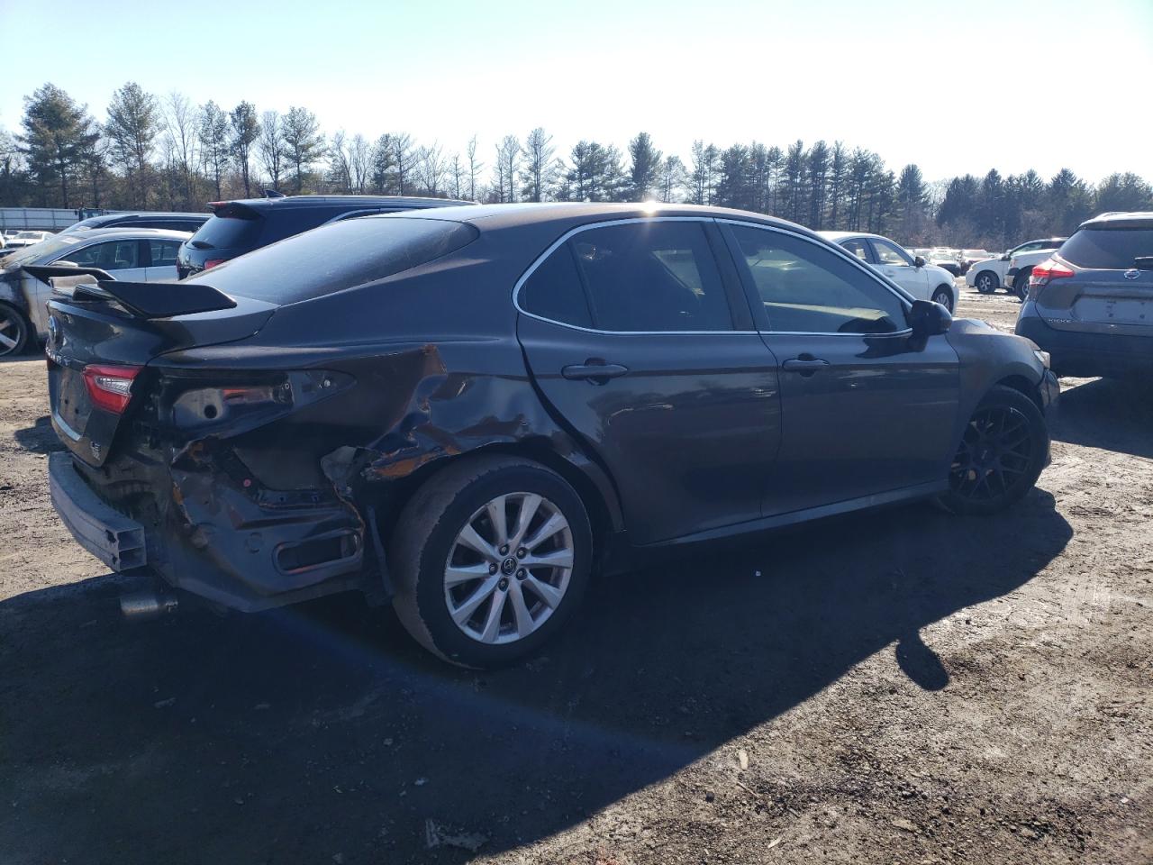 2018 Toyota Camry - Image 3