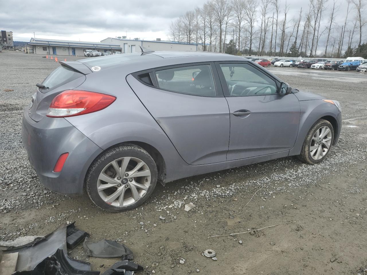 2016 Hyundai Veloster - Image 3