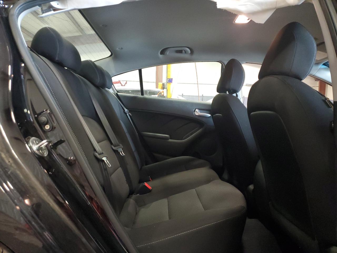 2018 Kia Forte - Image 10
