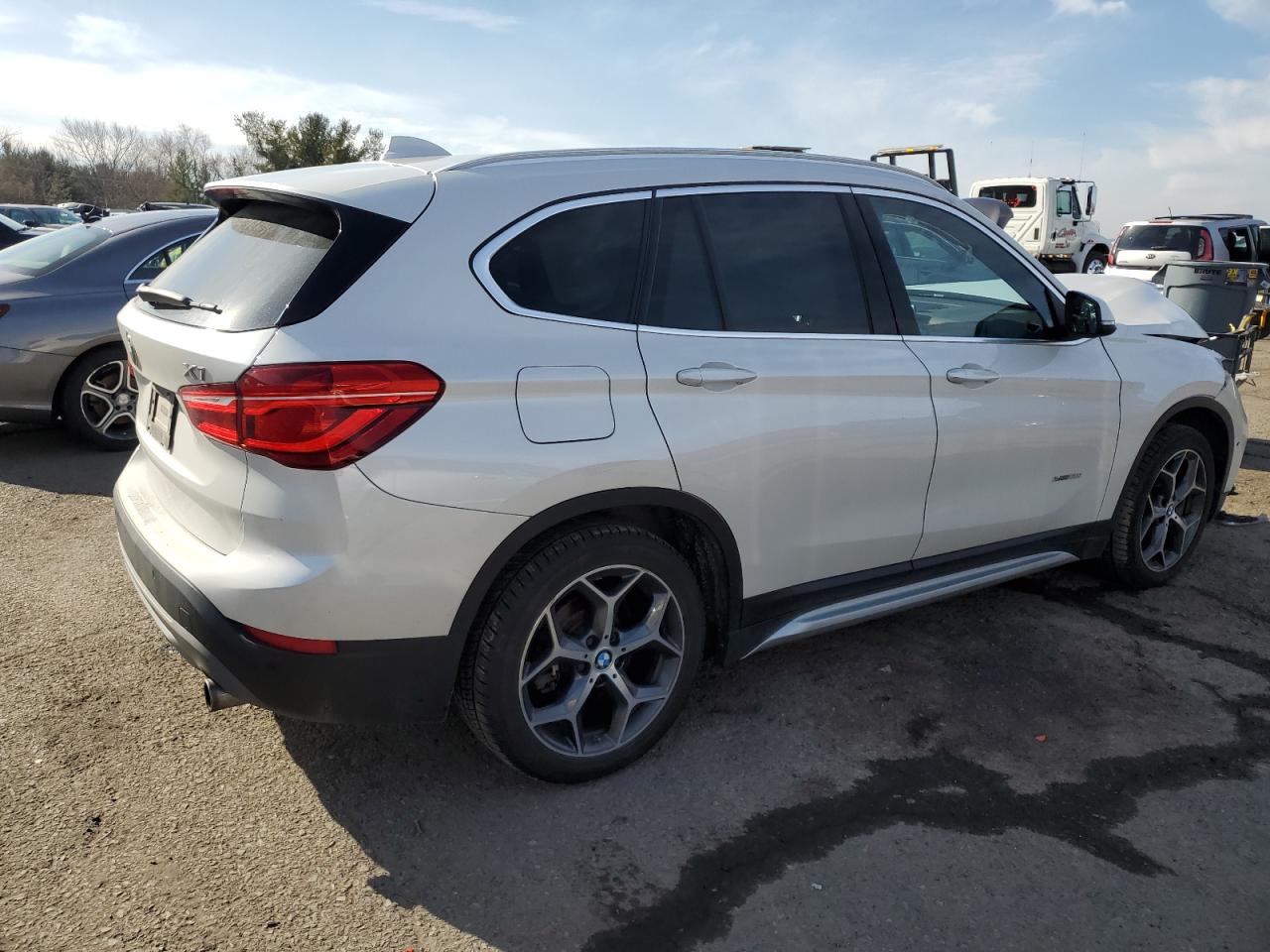 2016 BMW X1 - Image 3