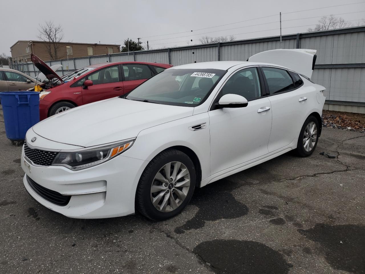 2016 Kia Optima - Image 1