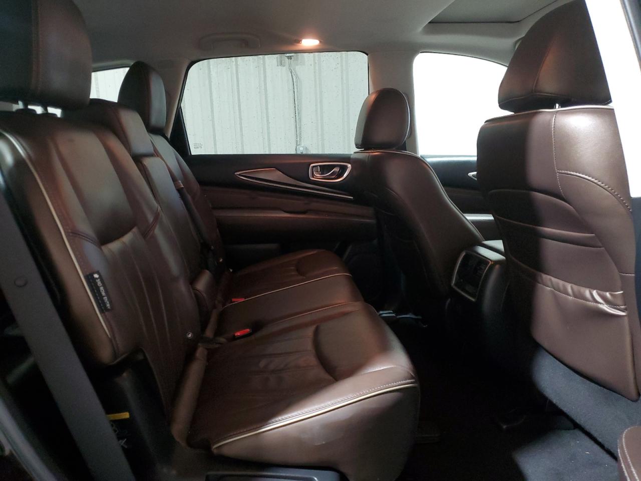2018 Infiniti QX60 - Image 12