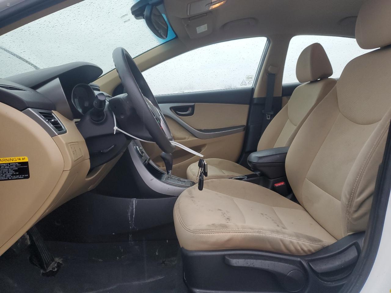 2013 Hyundai Elantra - Image 7