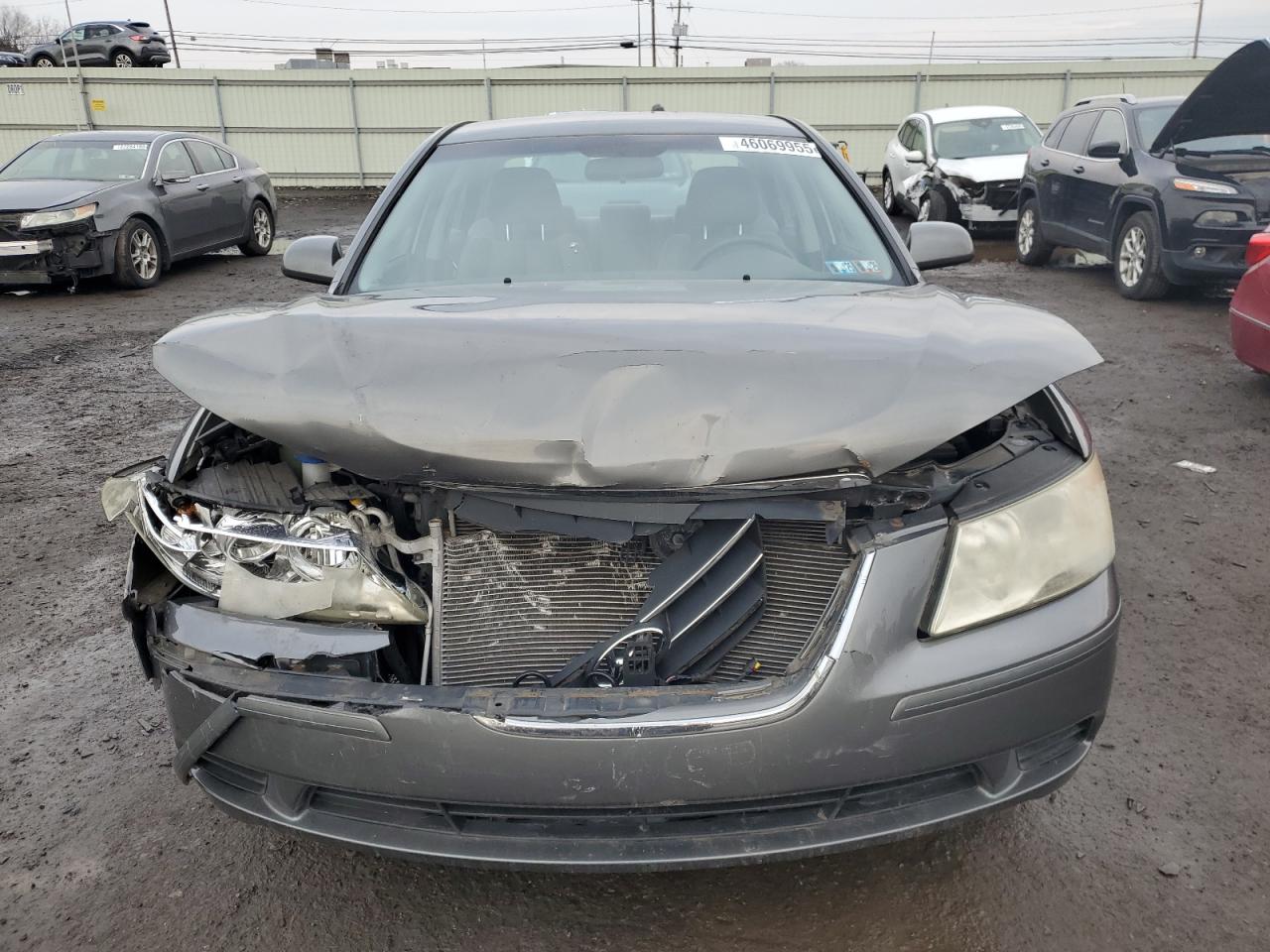 2010 Hyundai Sonata - Image 5