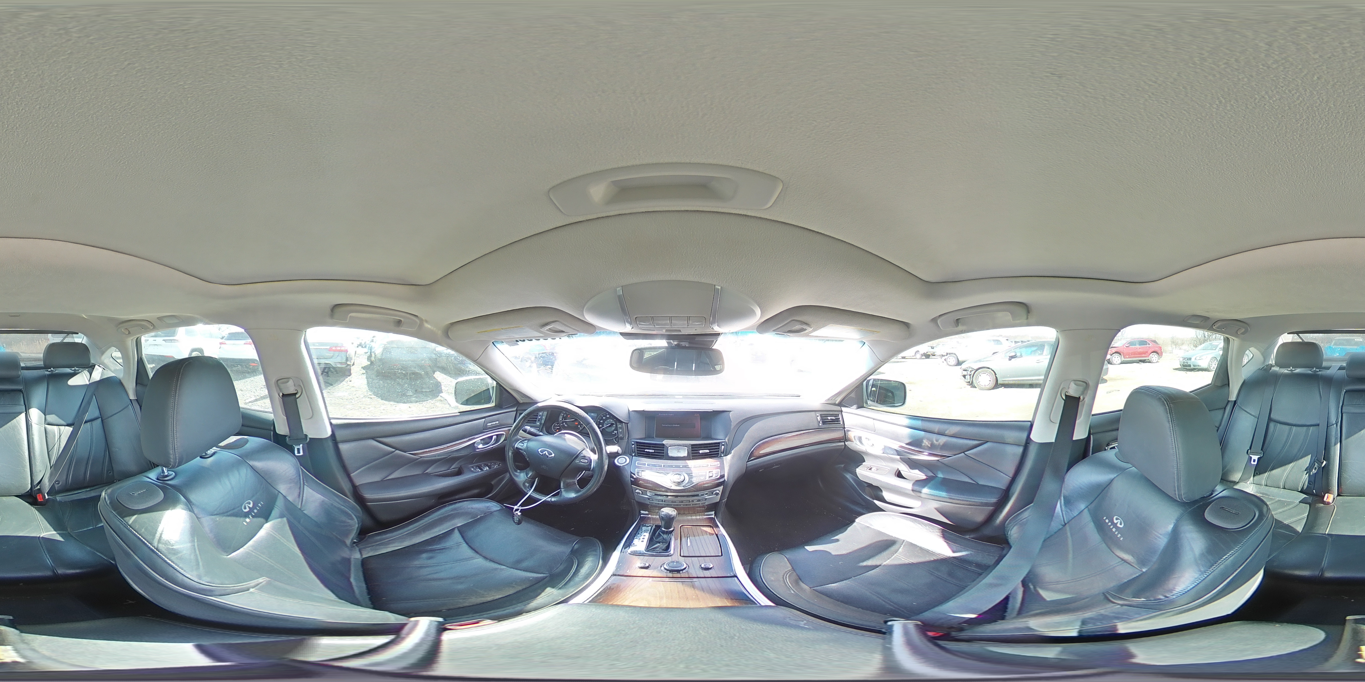 2013 Infiniti M - Image 13