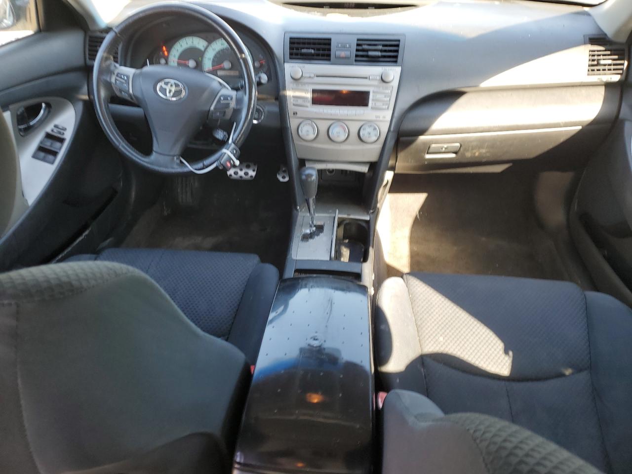 2011 Toyota Camry - Image 8