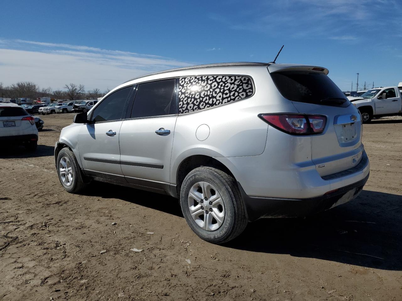 2014 Chevrolet Traverse - Image 2