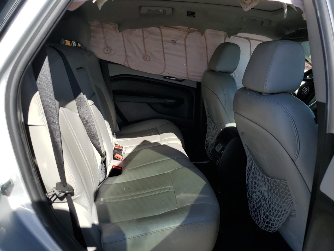 2016 Cadillac SRX - Image 10