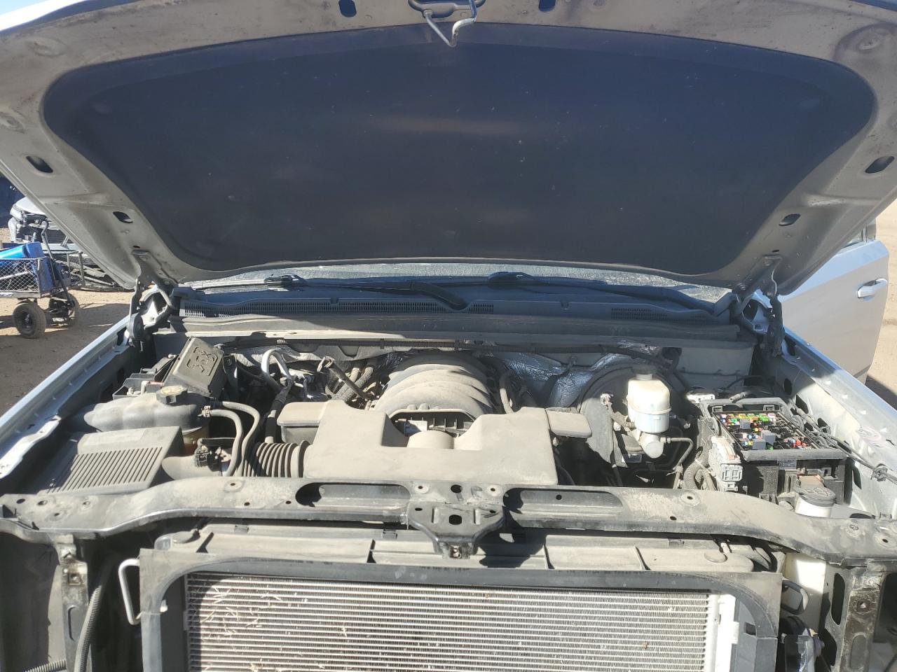 2016 Chevrolet Suburban - Image 12