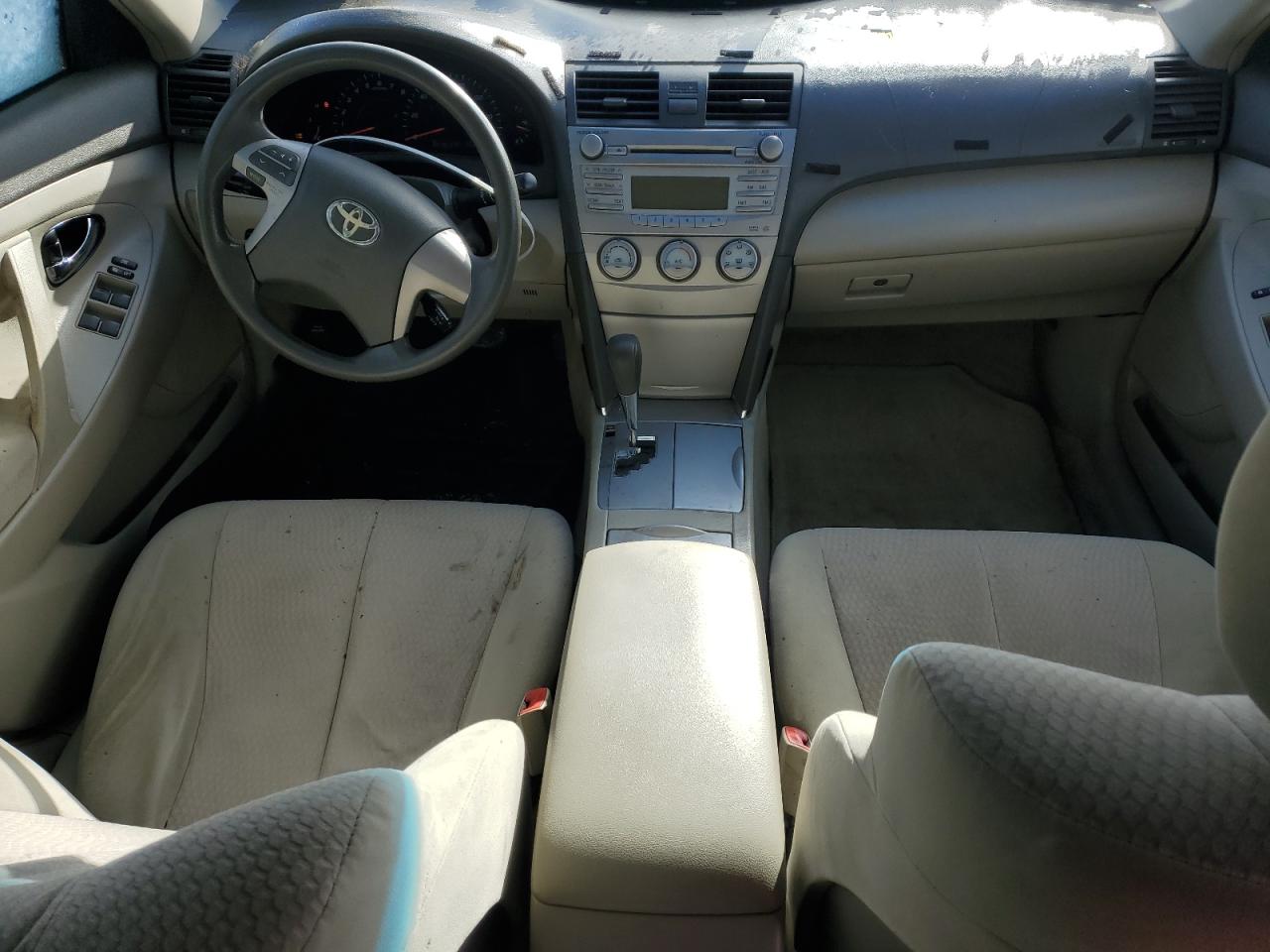 2010 Toyota Camry - Image 8