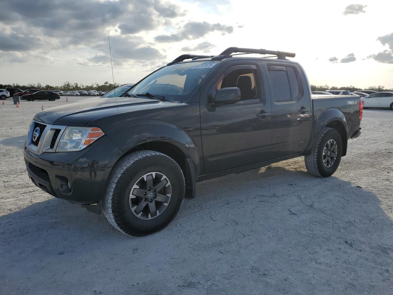 2014 Nissan Navara (Frontier) - Image 1