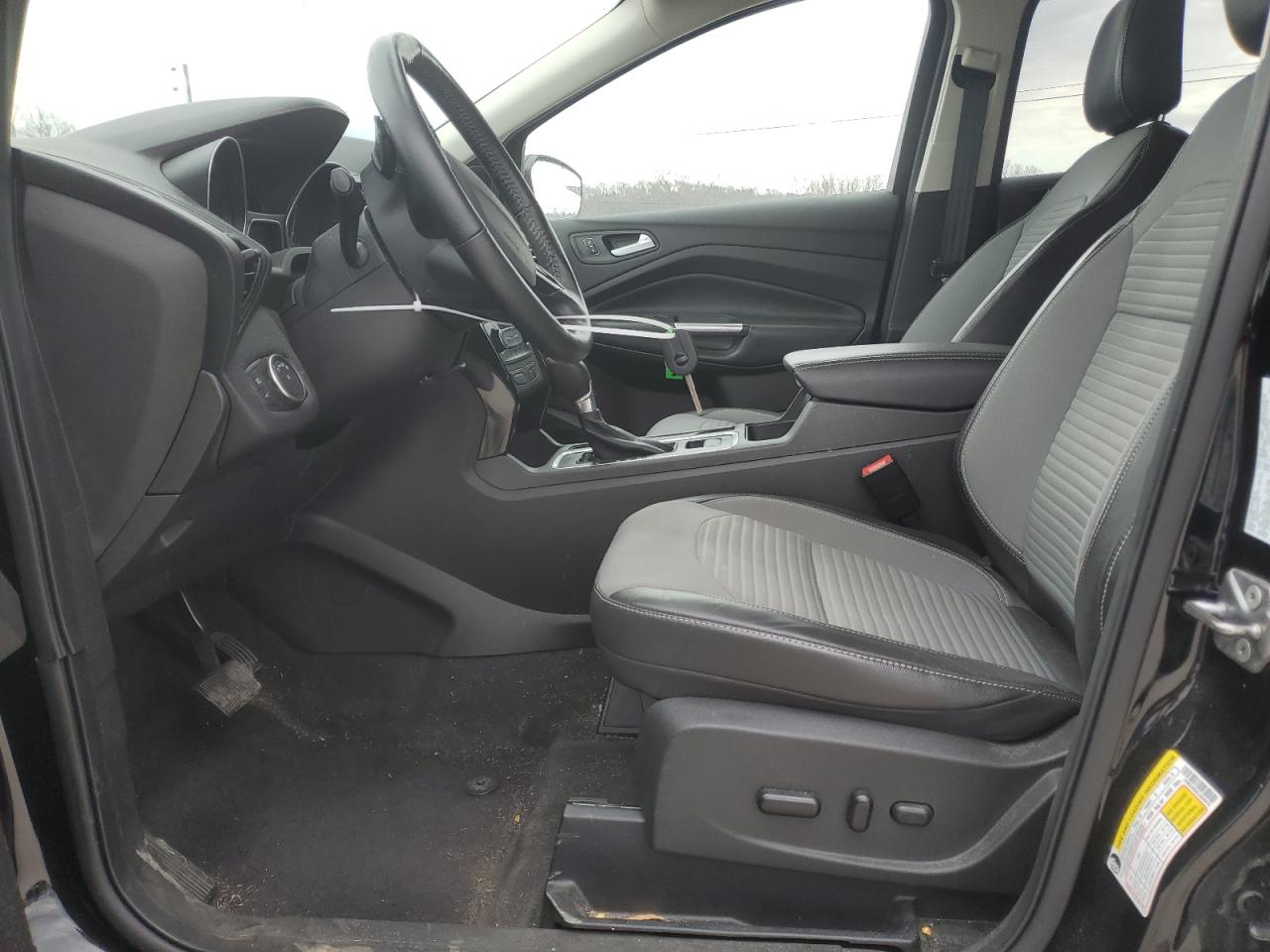 1FMCU0GD2JUD44476 FORD ESCAPE 2018