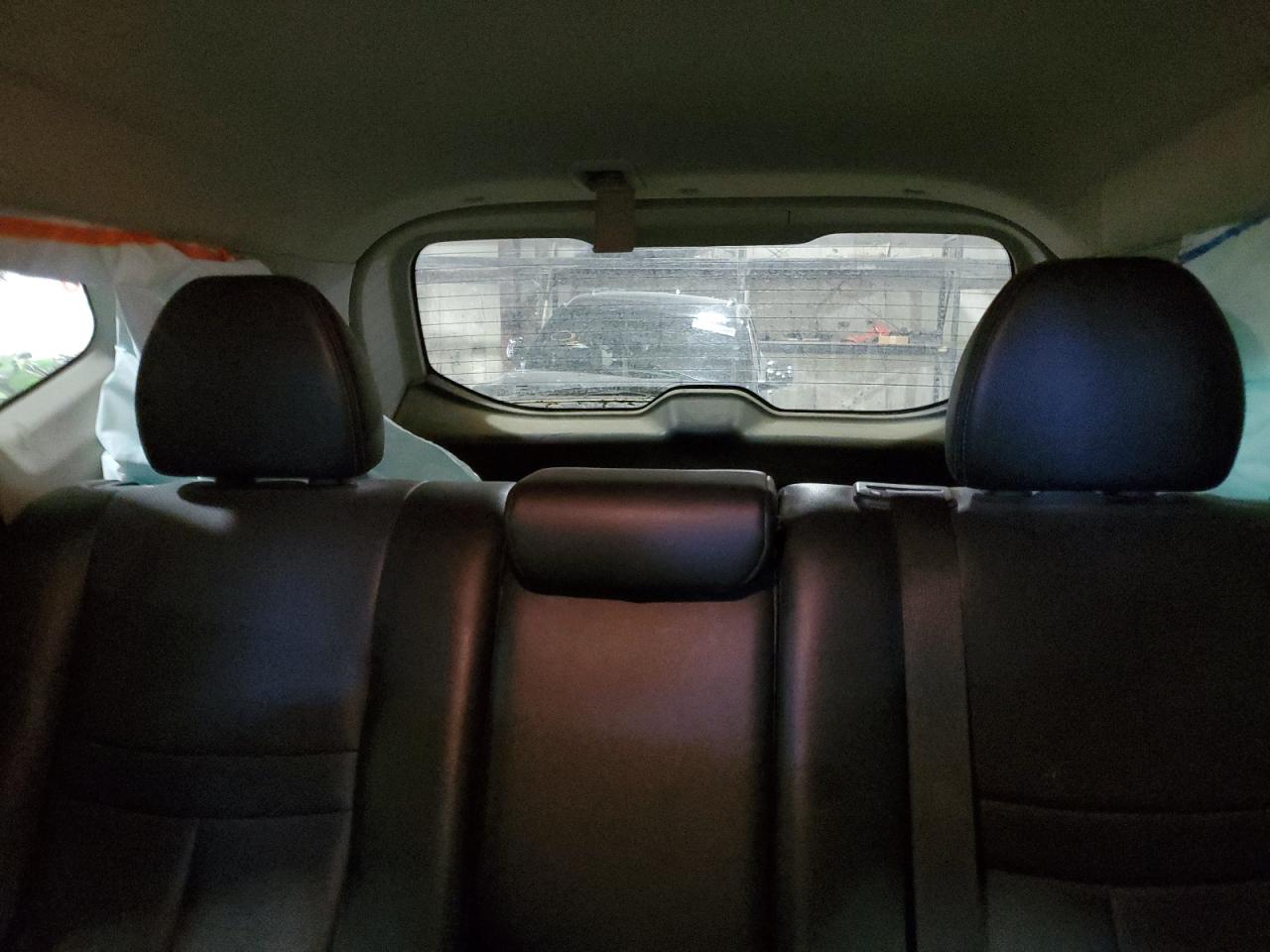 2015 Nissan Rogue - Image 10