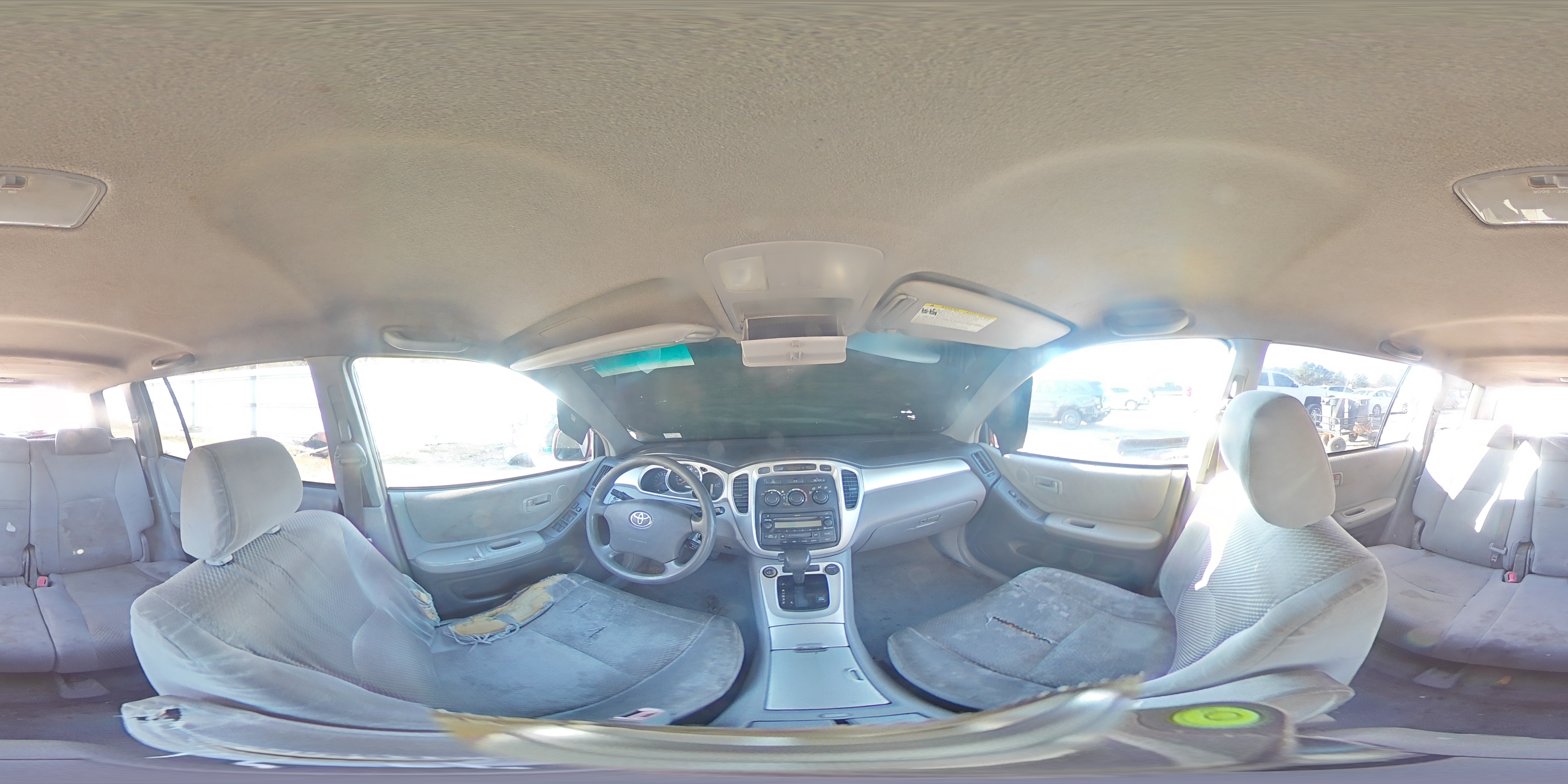 2005 Toyota Highlander - Image 13