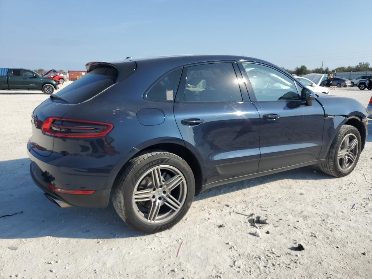2017 Porsche Macan - Image 3