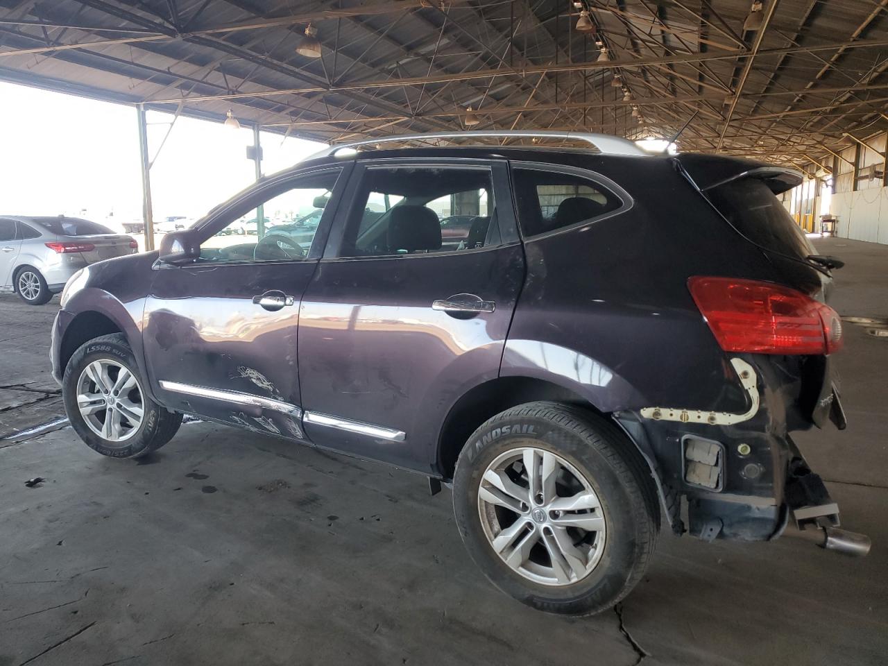 2013 Nissan Rogue - Image 2