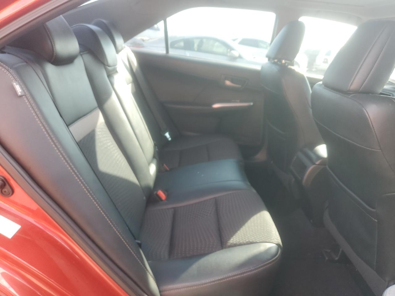 2012 Toyota Camry - Image 10