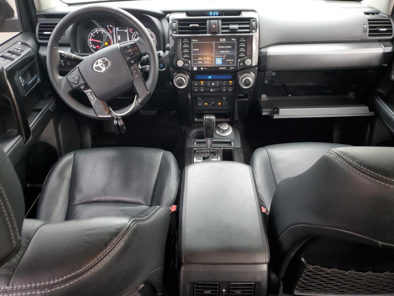 2020 Toyota 4Runner - Image 8