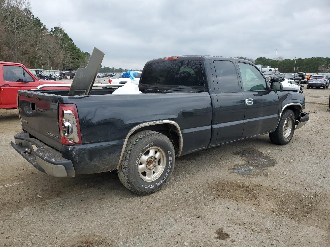 2003 Chevrolet Silverado - Image 3