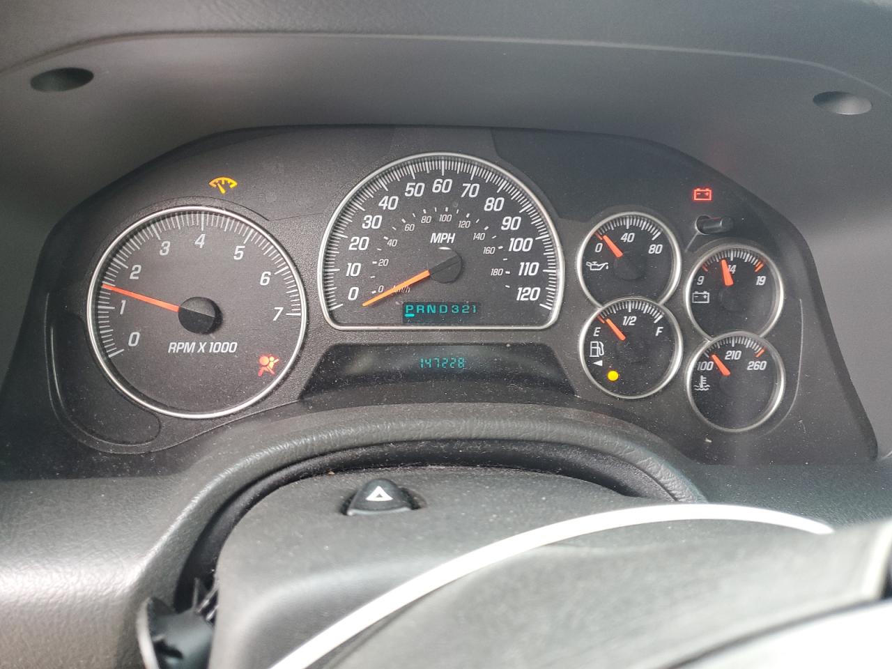 2004 GMC Envoy - Image 9