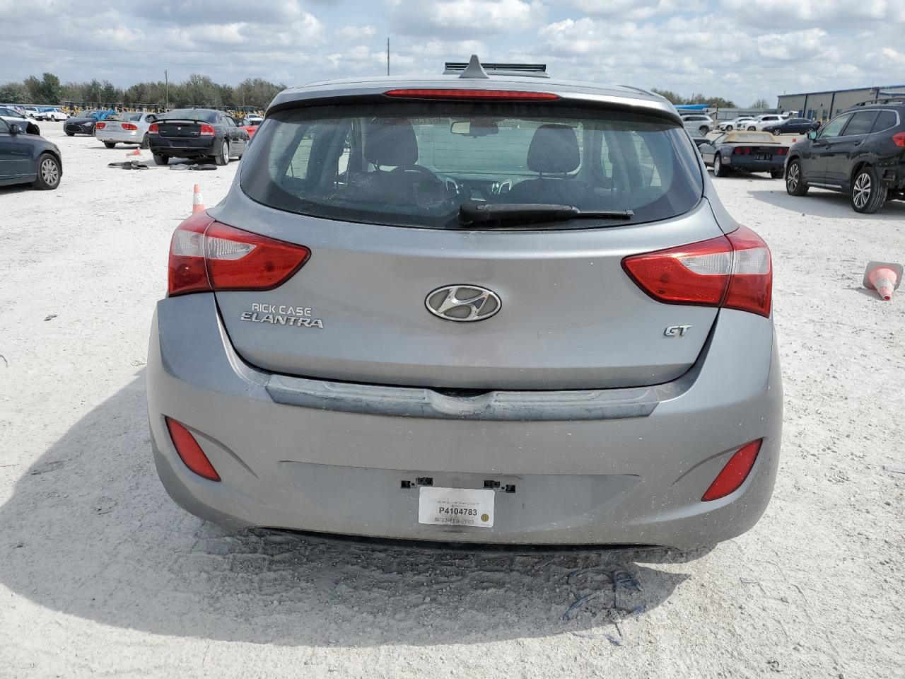 2013 Hyundai Elantra - Image 6