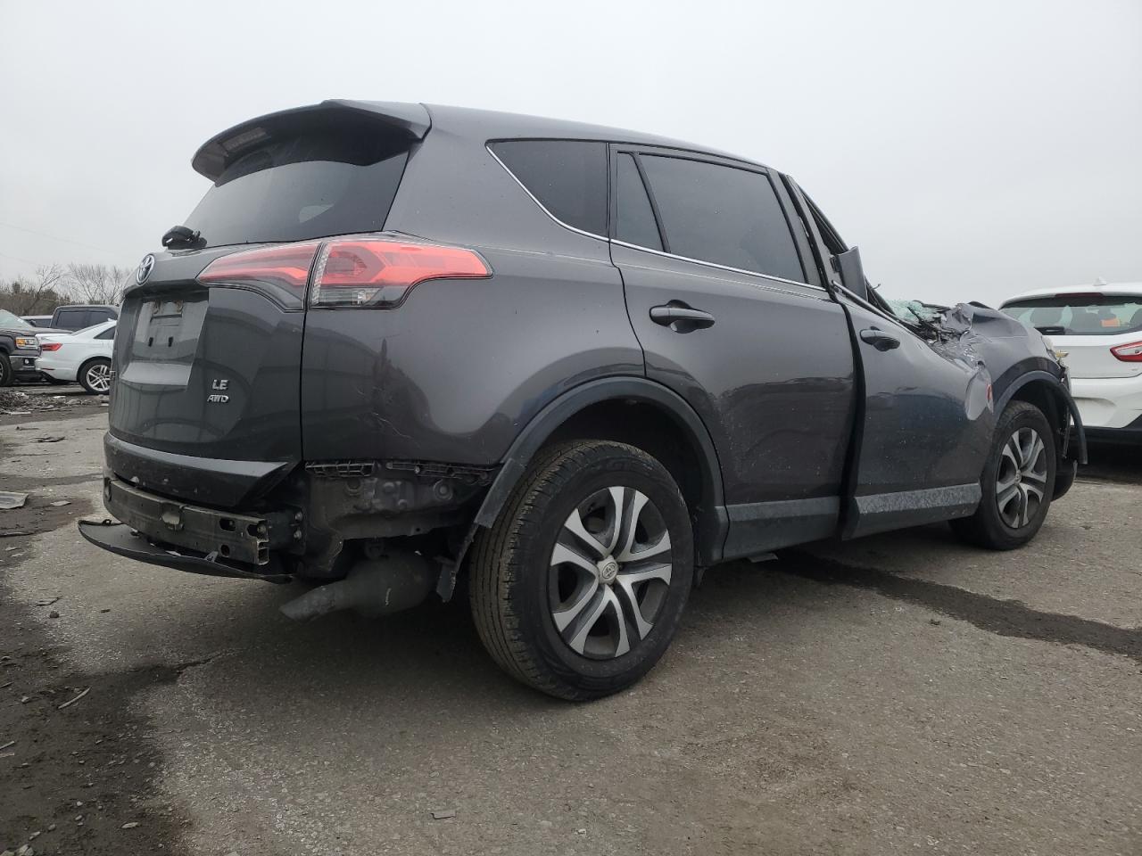 2018 Toyota RAV 4 - Image 3