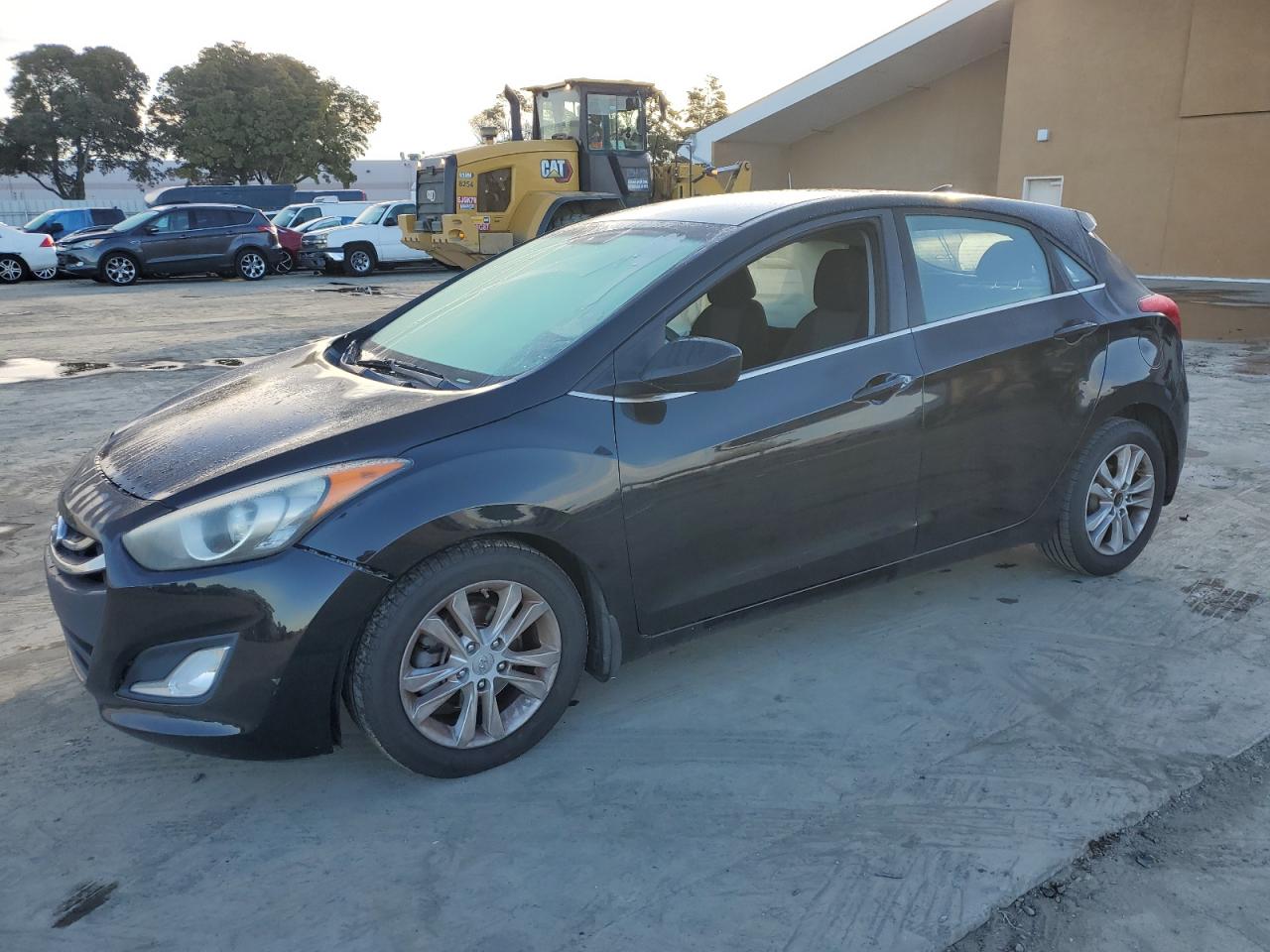 2013 Hyundai Elantra - Image 1