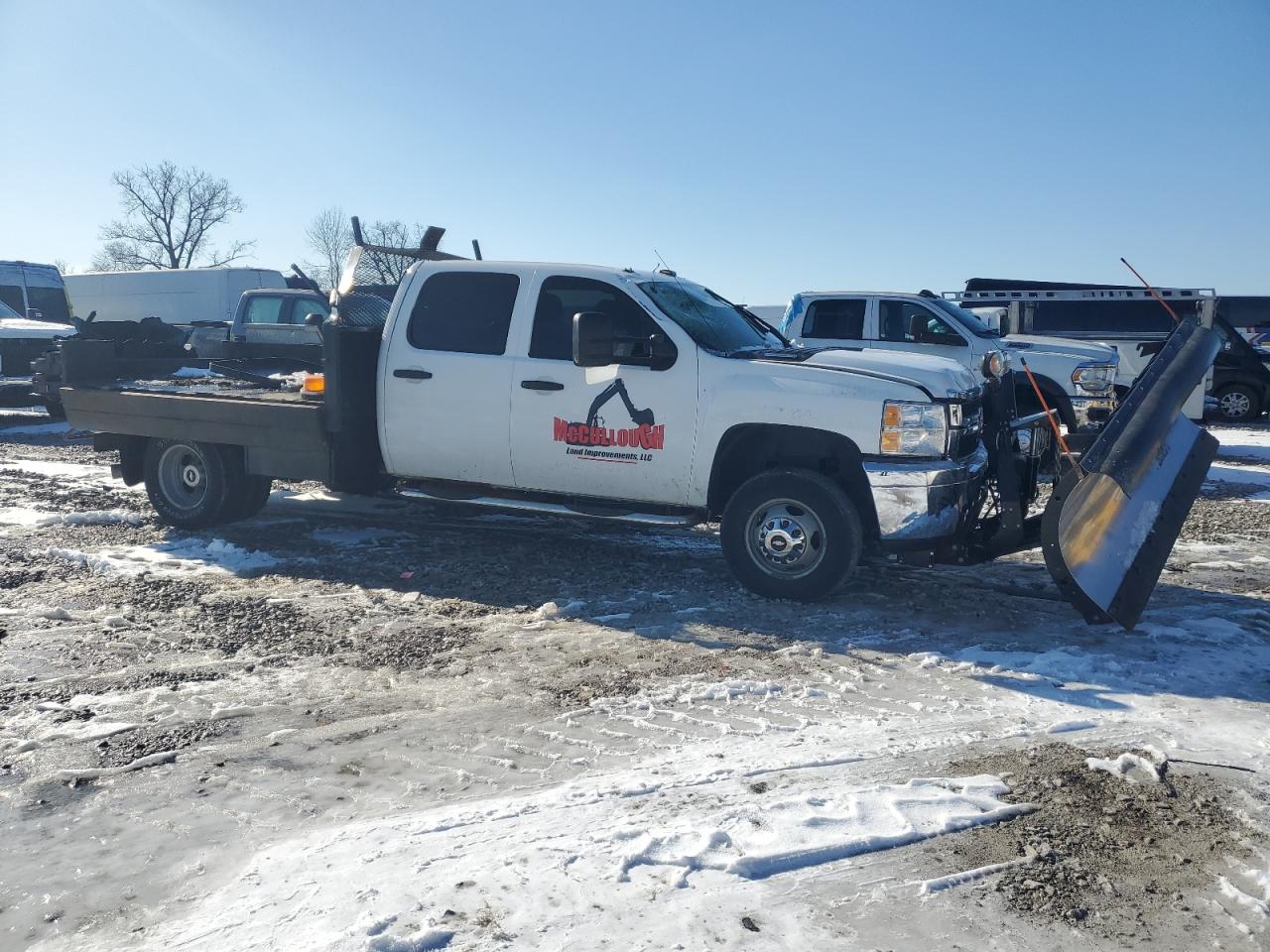 2011 Chevrolet Silverado - Image 4