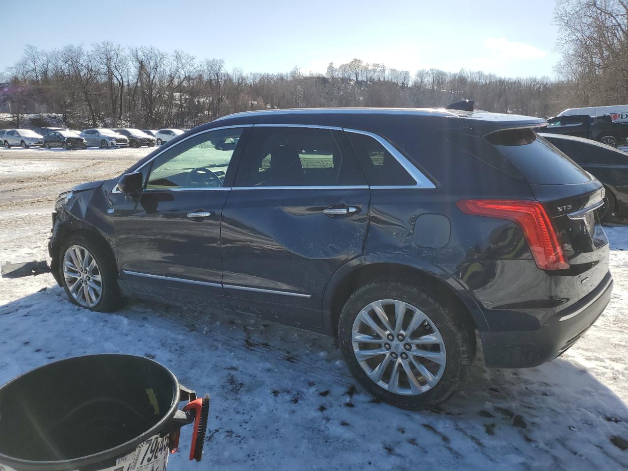 2017 Cadillac XT5 - Image 2