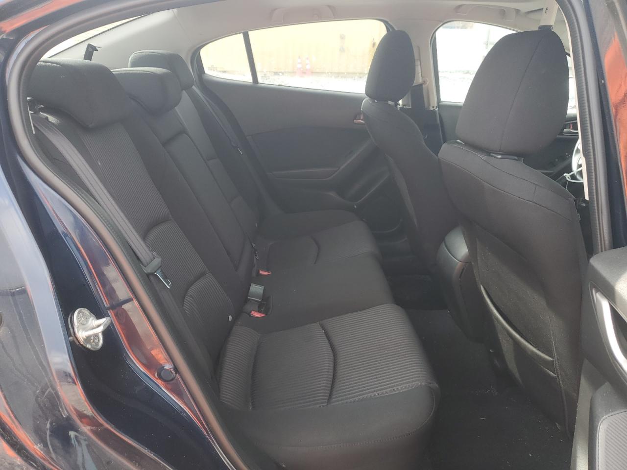 2014 Mazda 3 - Image 11