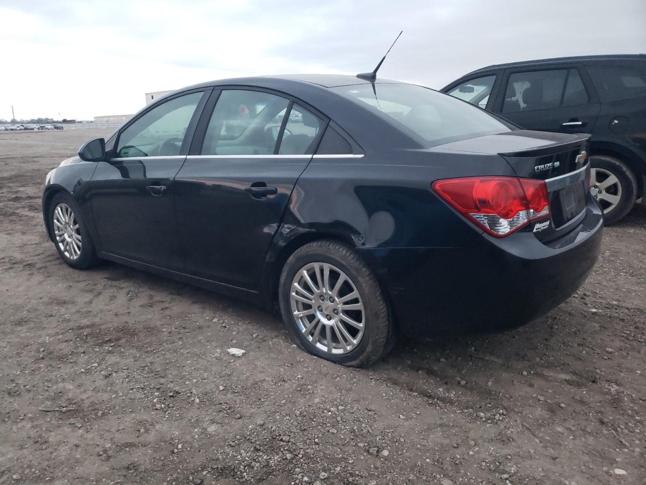 2012 Chevrolet Cruze - Image 2