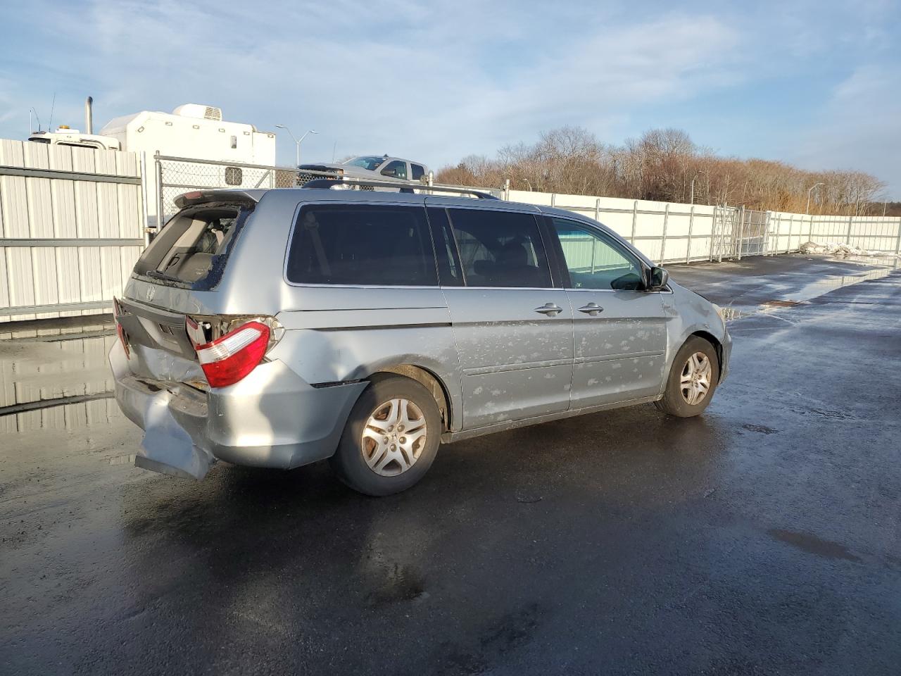 2005 Honda Odyssey - Image 3