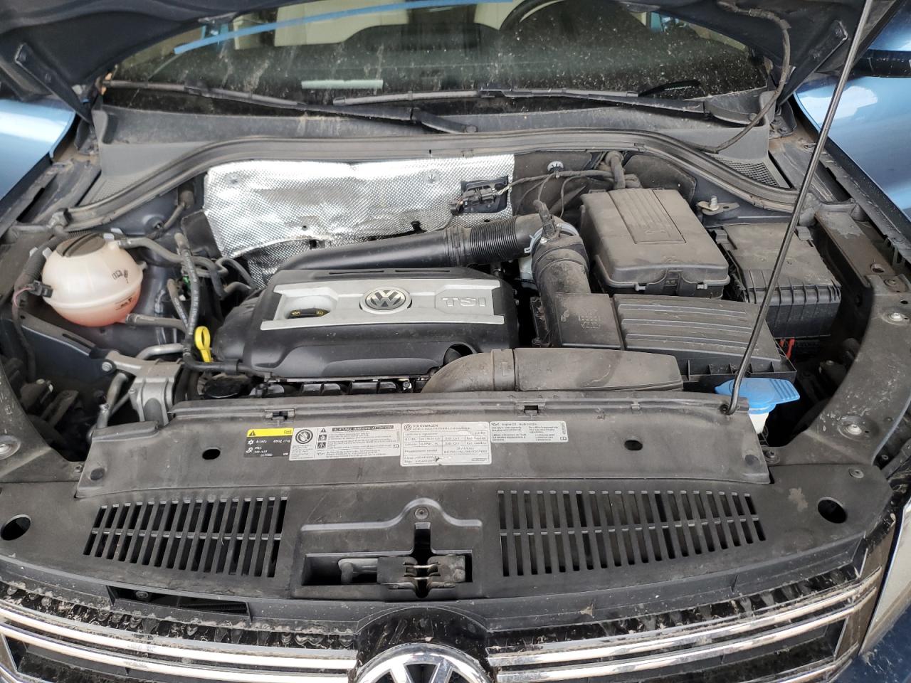 2017 Volkswagen Tiguan - Image 12