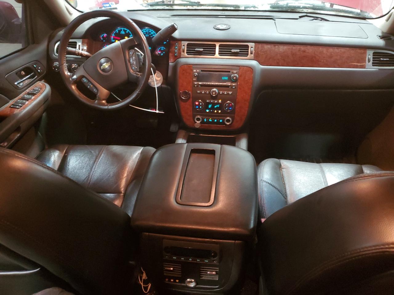 2007 Chevrolet Avalanche - Image 8