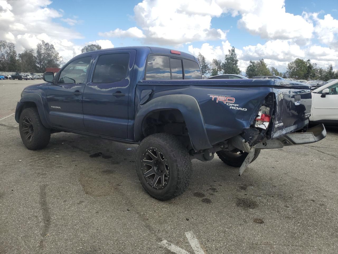 2006 Toyota Tacoma - Image 2