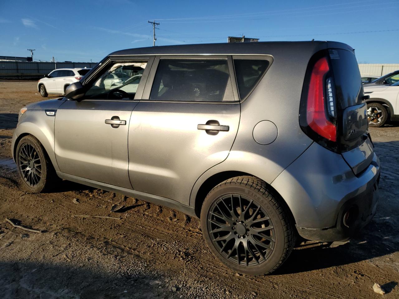 2019 Kia Soul - Image 2