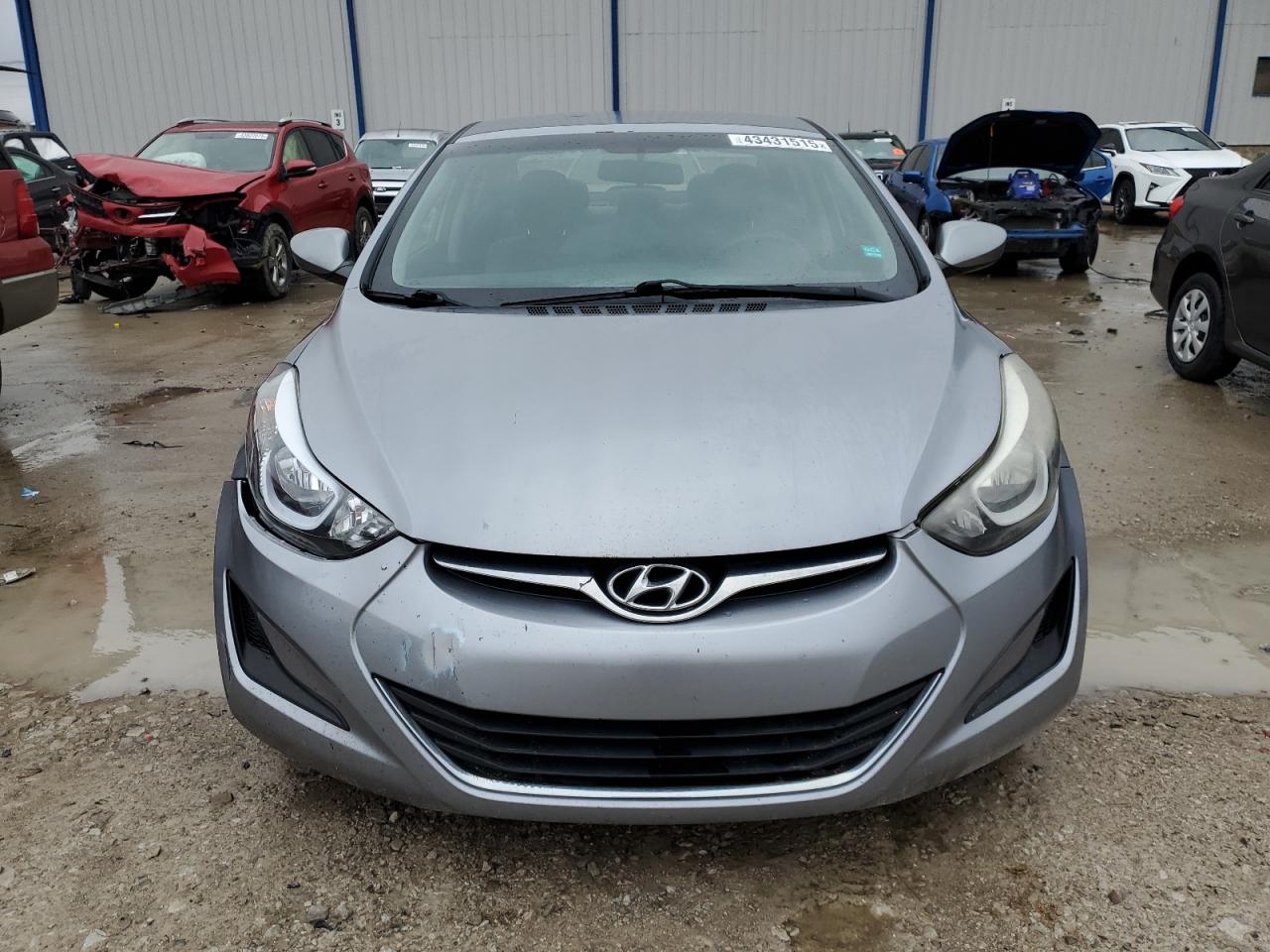 2016 Hyundai Elantra - Image 5