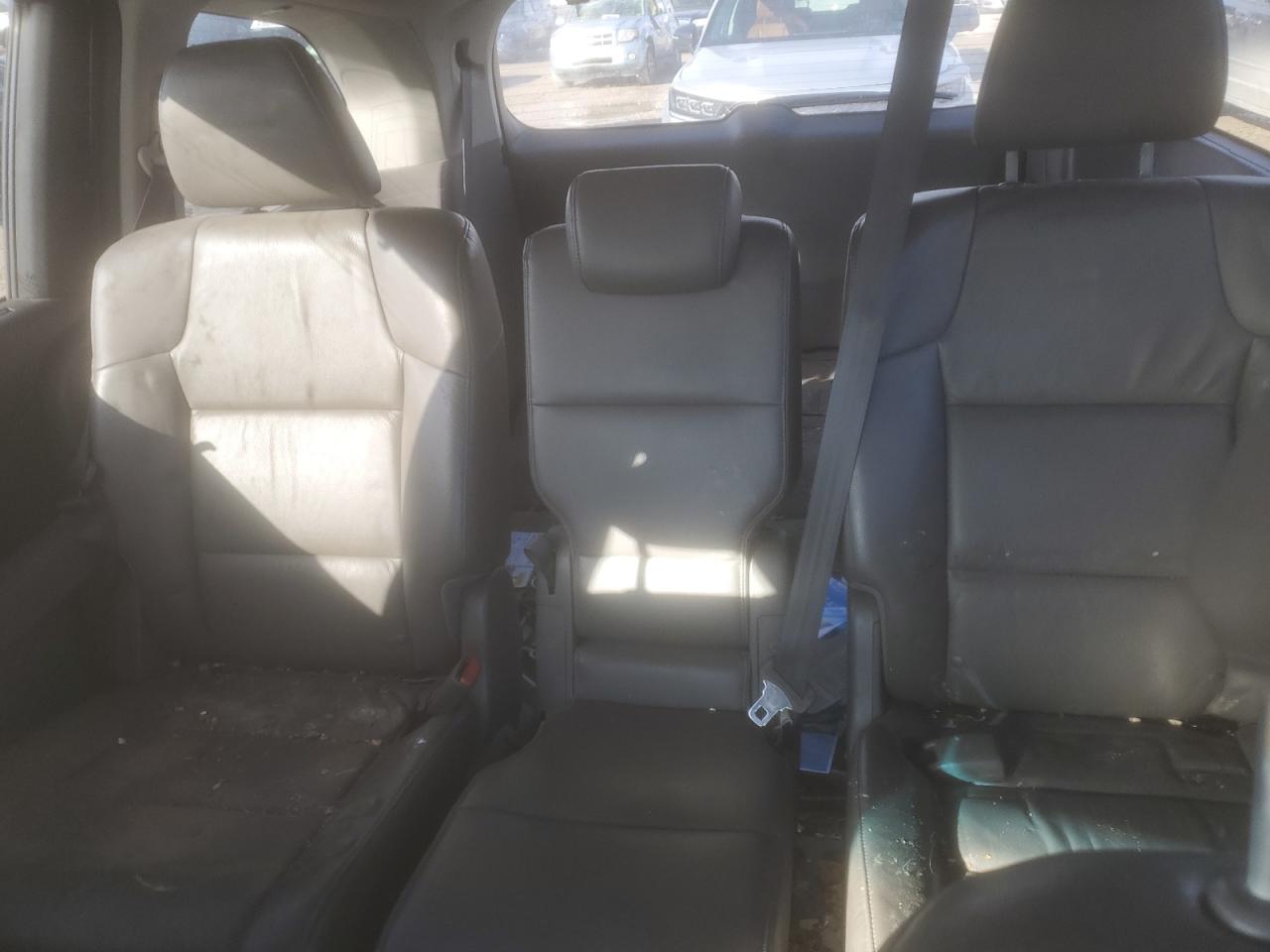 2011 Honda Odyssey - Image 10