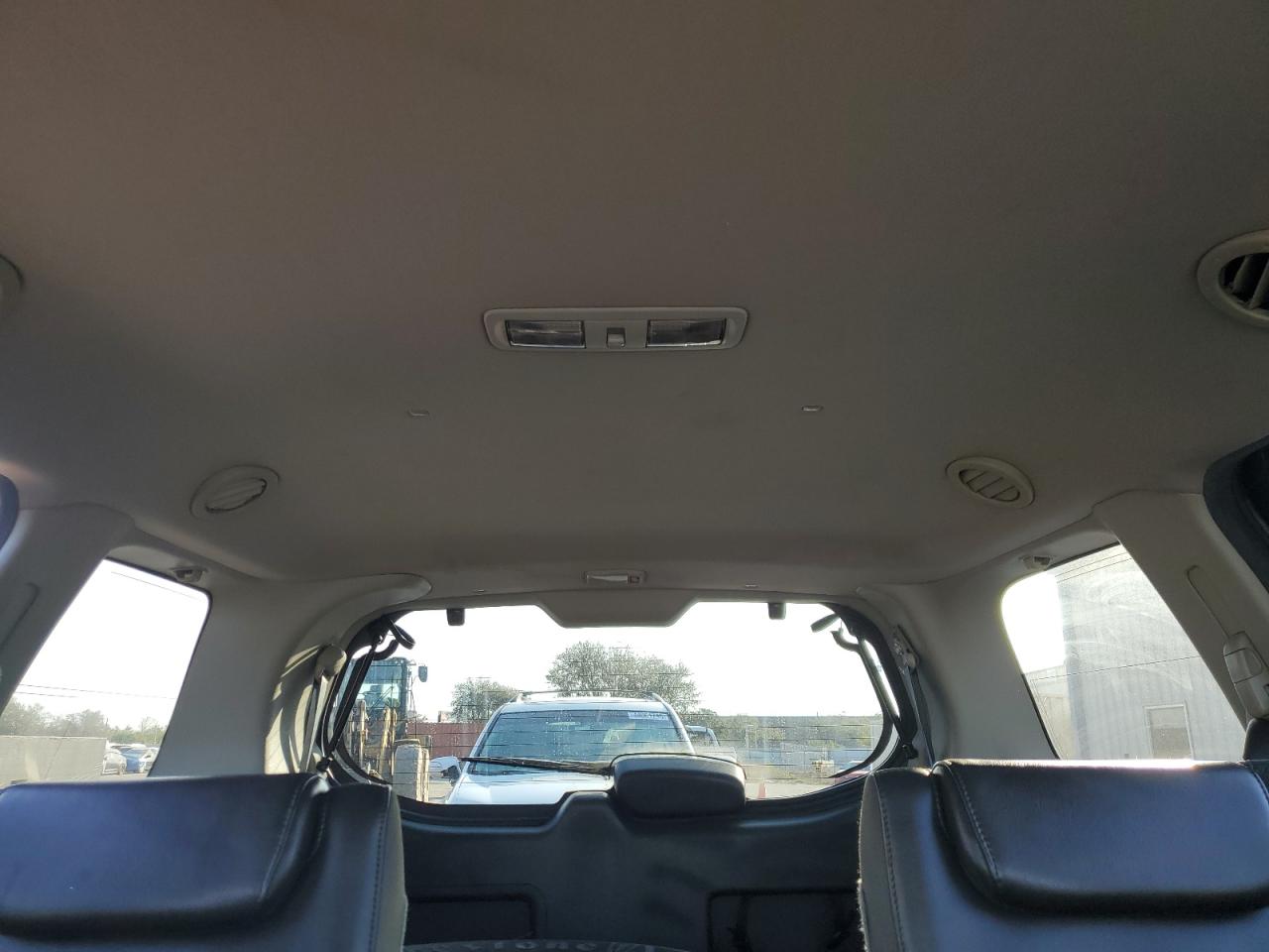 2011 Nissan Pathfinder - Image 10
