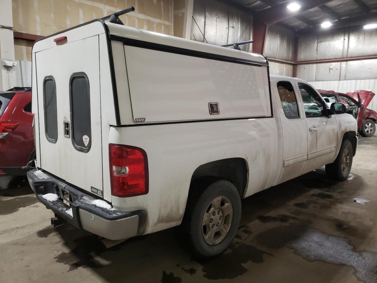 2009 Chevrolet Silverado - Image 3