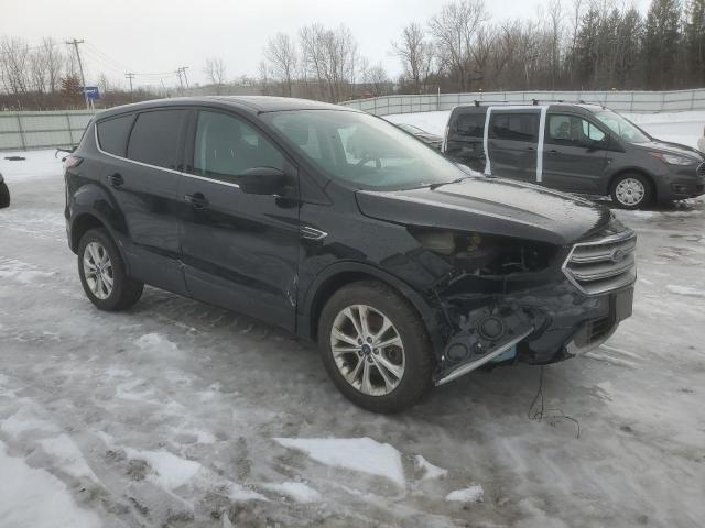  FORD ESCAPE 2017 Czarny