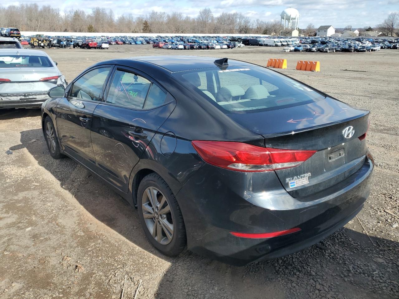 2018 Hyundai Elantra - Image 2