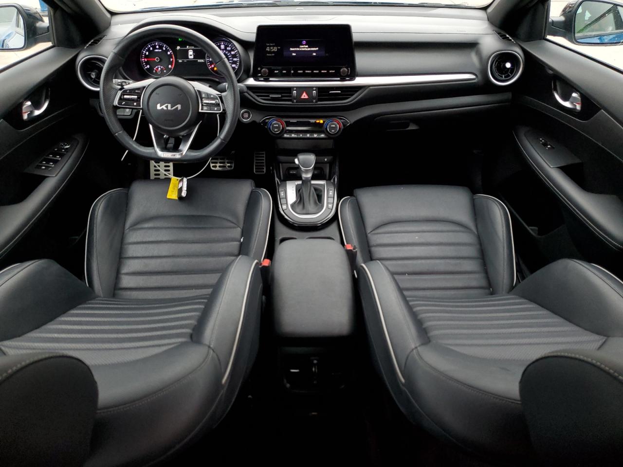 2023 Kia Forte - Image 8