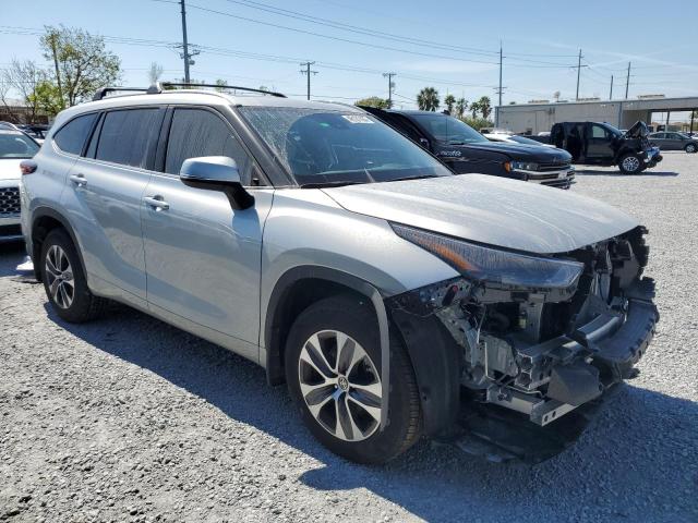  TOYOTA HIGHLANDER 2024 Srebrny