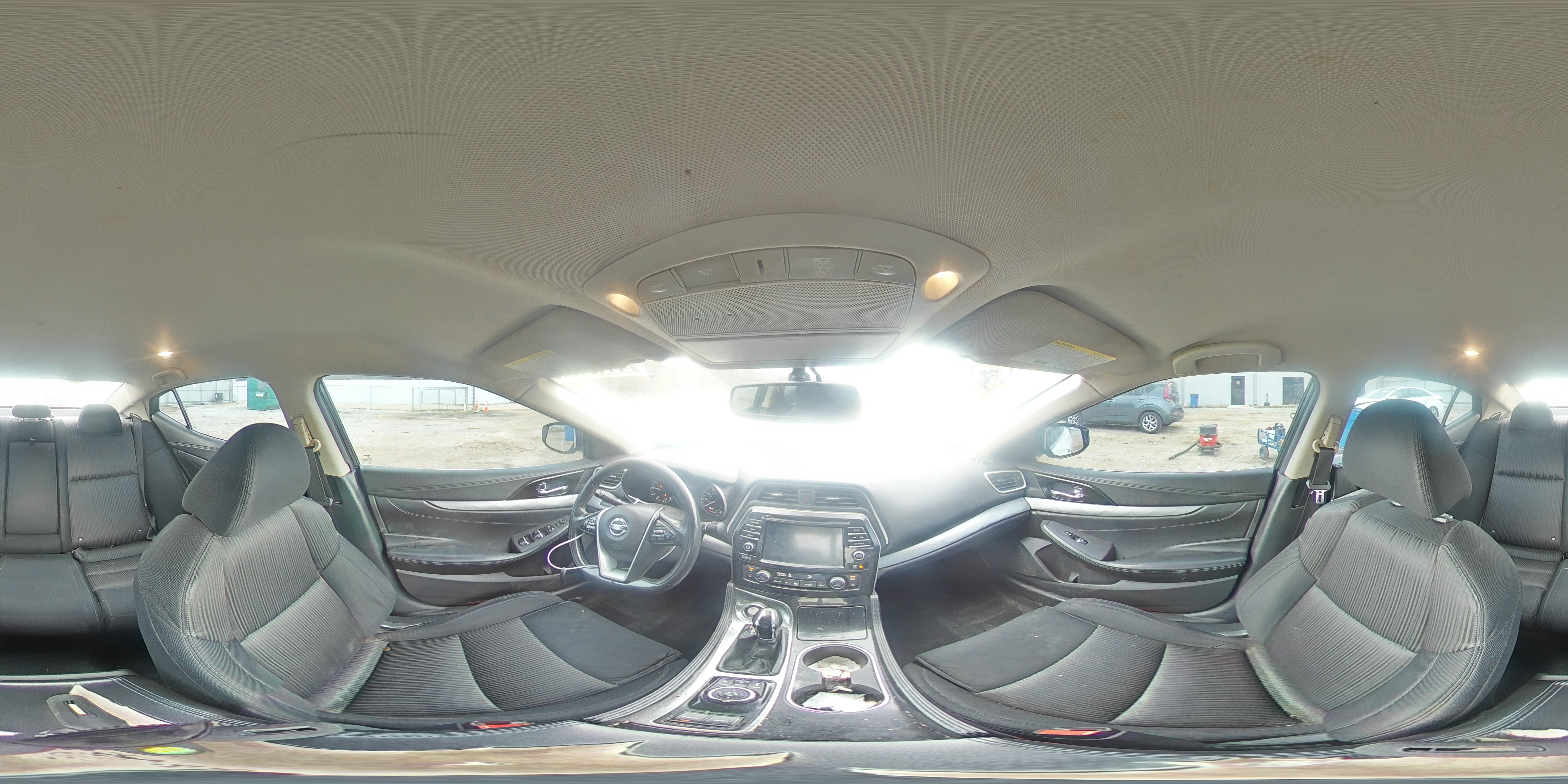 2017 Nissan Maxima - Image 13