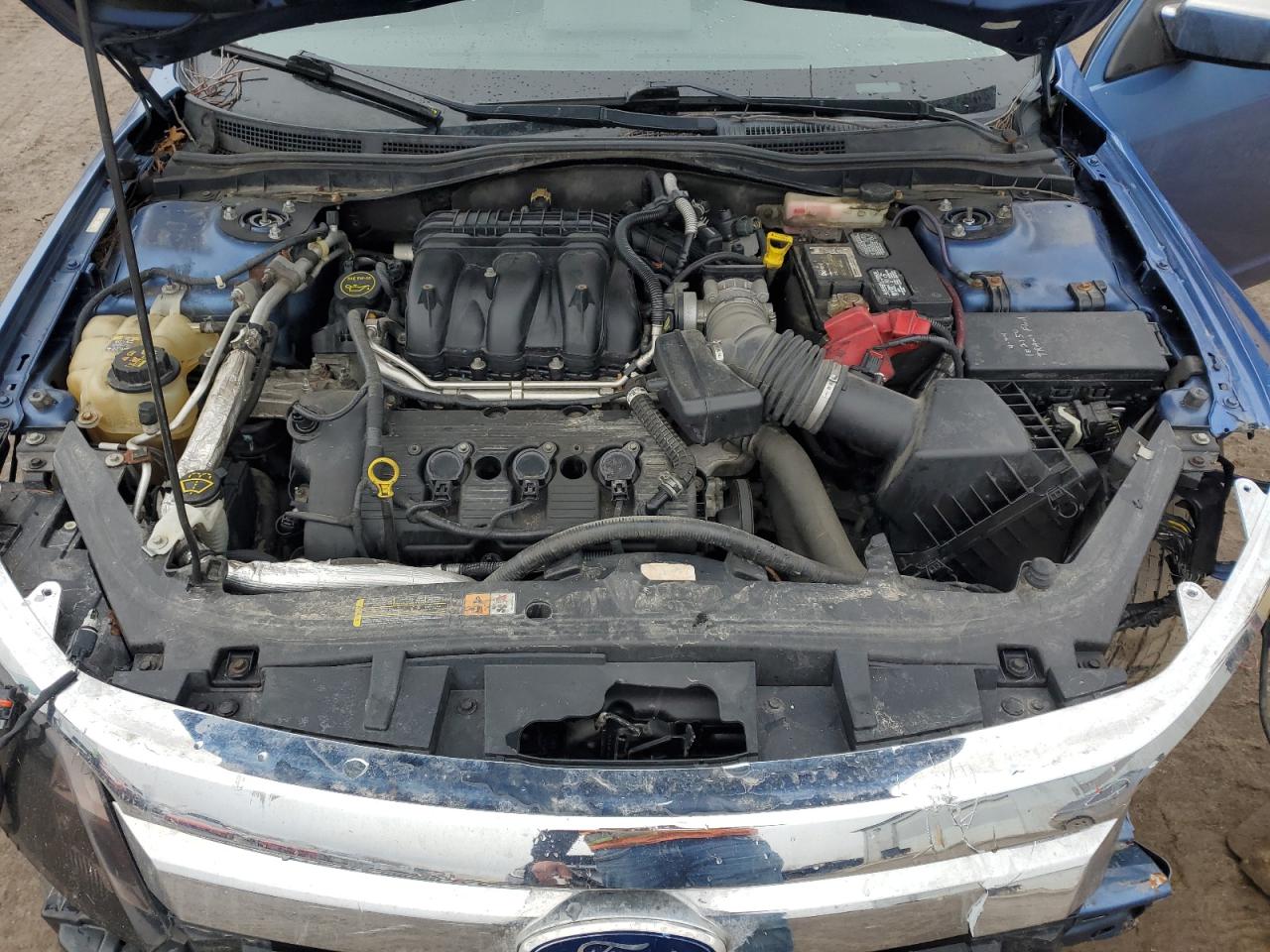 2010 Ford Fusion - Image 12