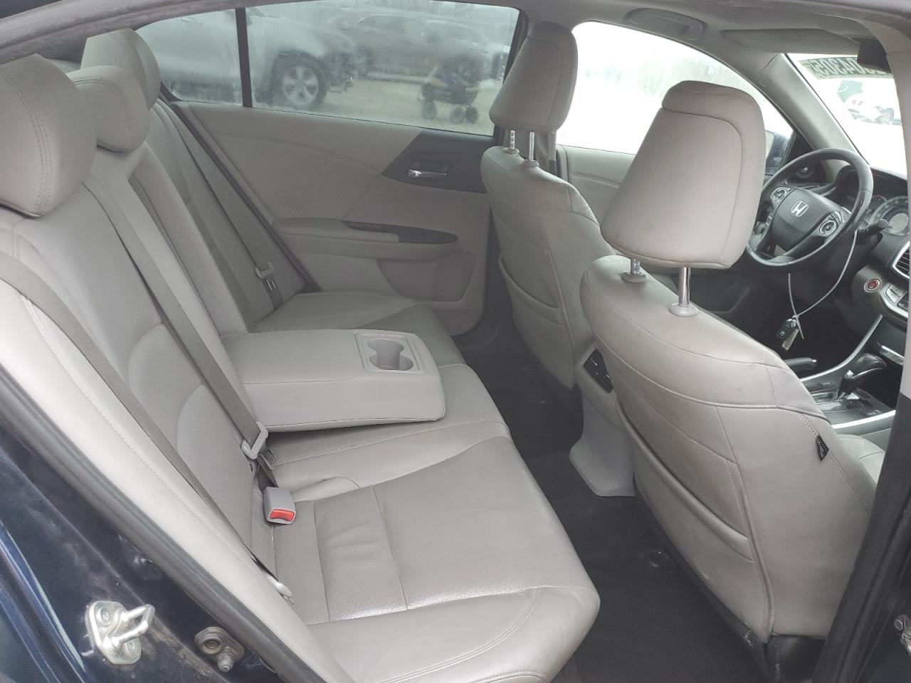 2015 Honda Accord - Image 10